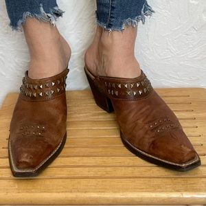 Ariat Western Cowgirl Studded Rustic Leather Pointed Toe Mule Clogs W US …